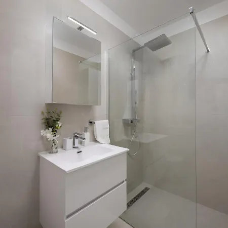 Luxury Anchor Villa *