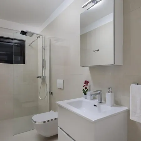 Luxury Anchor Villa
